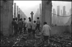 Manifs - Demonstrations . 14
